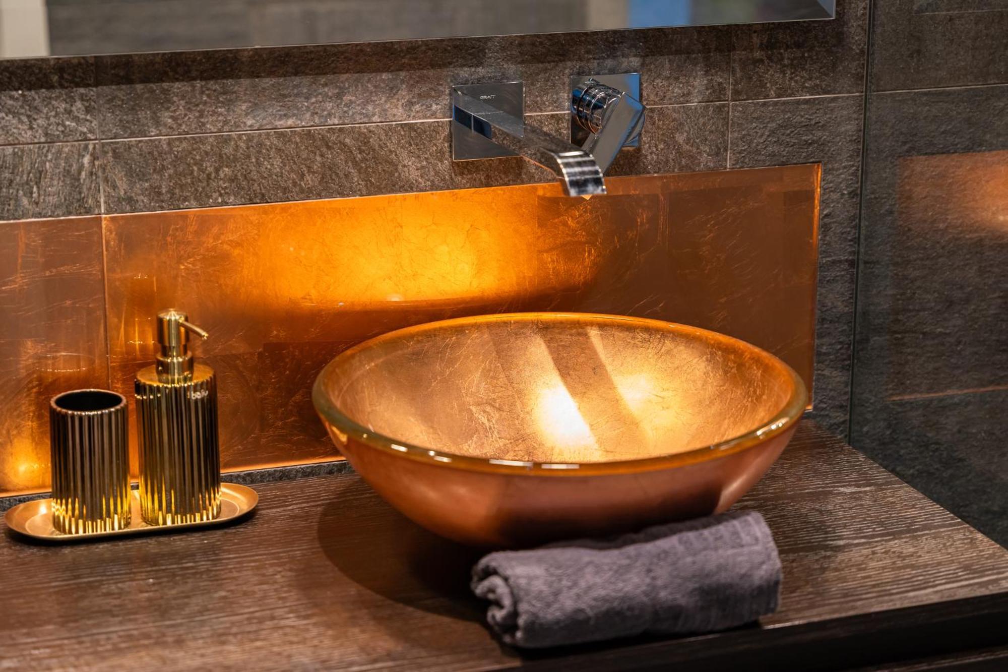 Premium Suites Vienna - Sterngasse Bagian luar foto